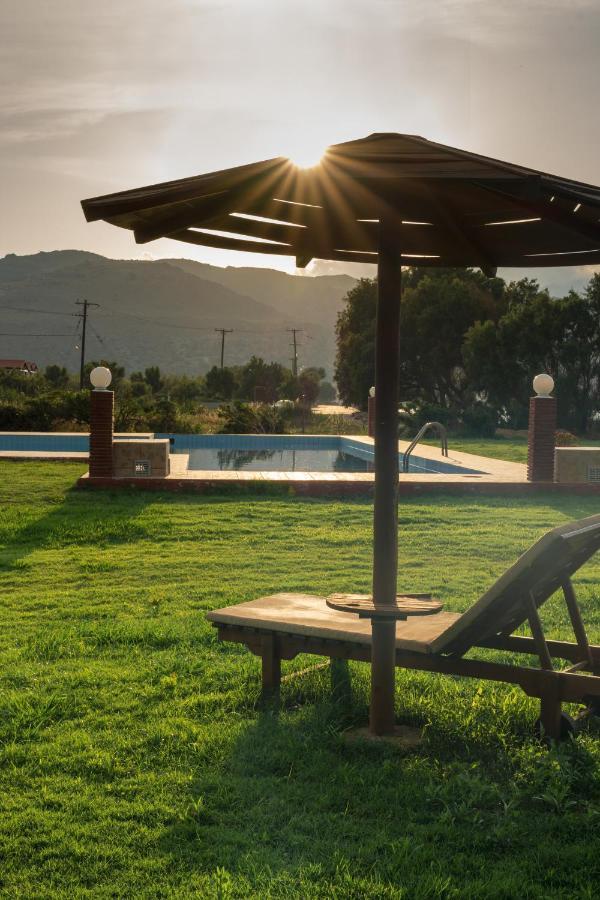 Arion Hotel Κολυμβάρι Εξωτερικό φωτογραφία
